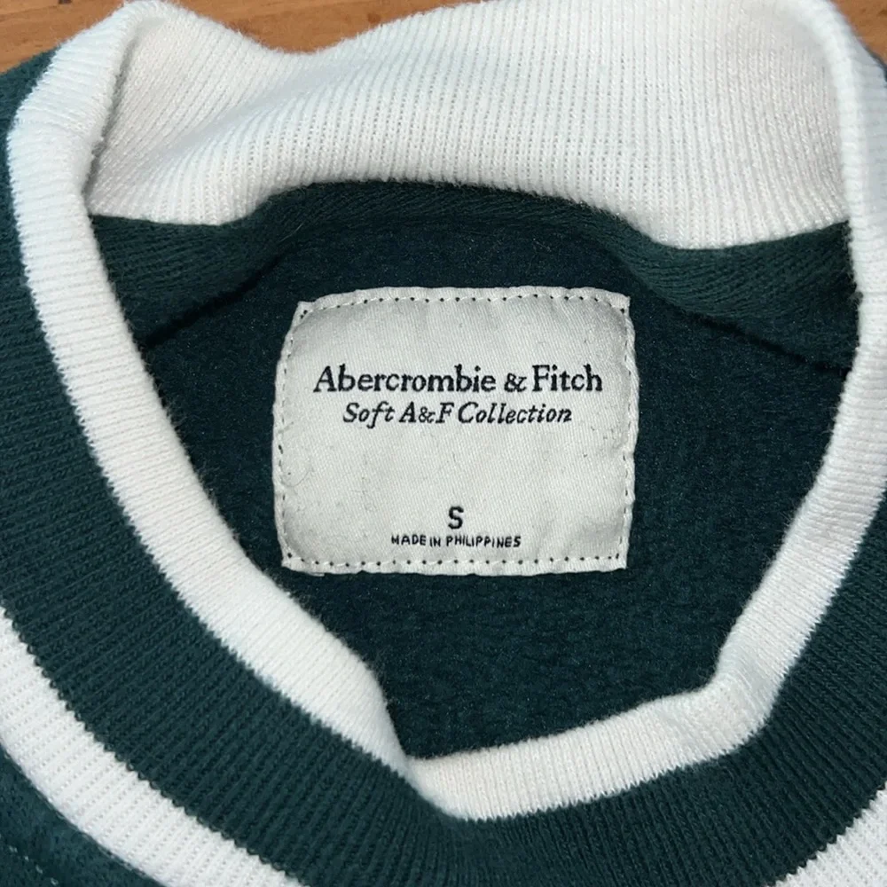 Abercrombie and Fitch Denver Ski Club sweatshirt S - Picture 8 of 12